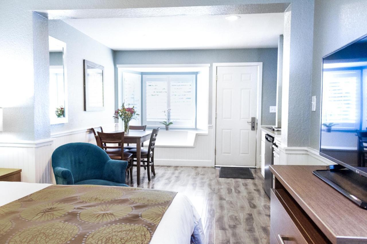 Ocean Echo Inn & Beach Cottages Санта-Круз Екстер'єр фото